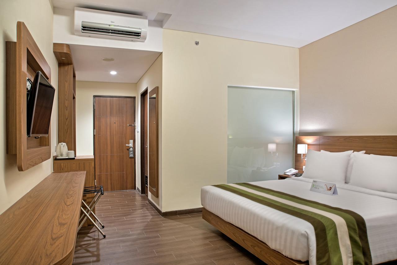 Grand Whiz Poins Simatupang Yakarta Exterior foto