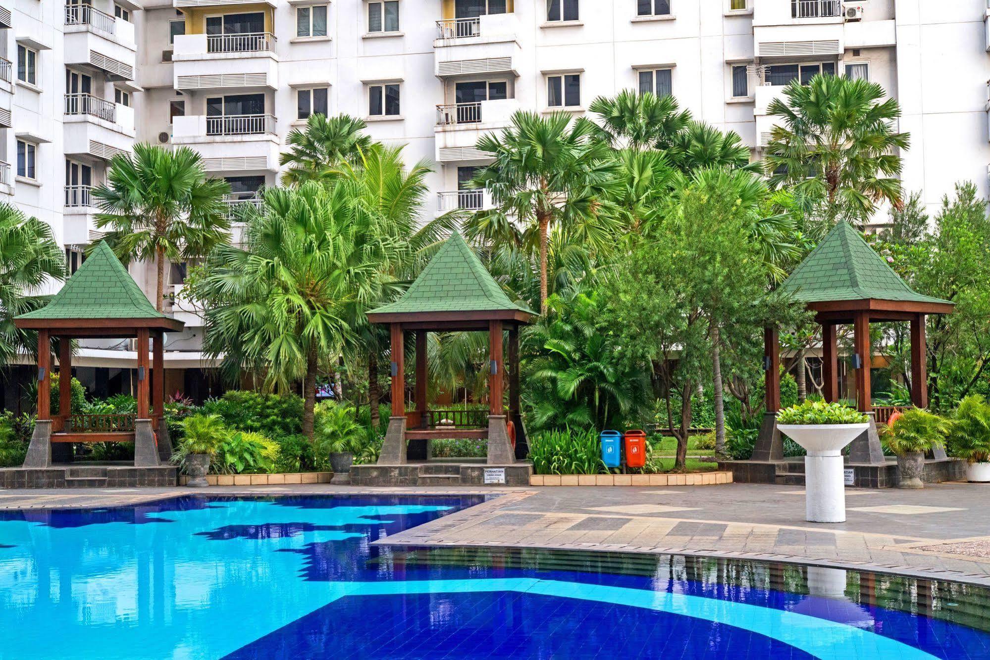 Grand Whiz Poins Simatupang Yakarta Exterior foto
