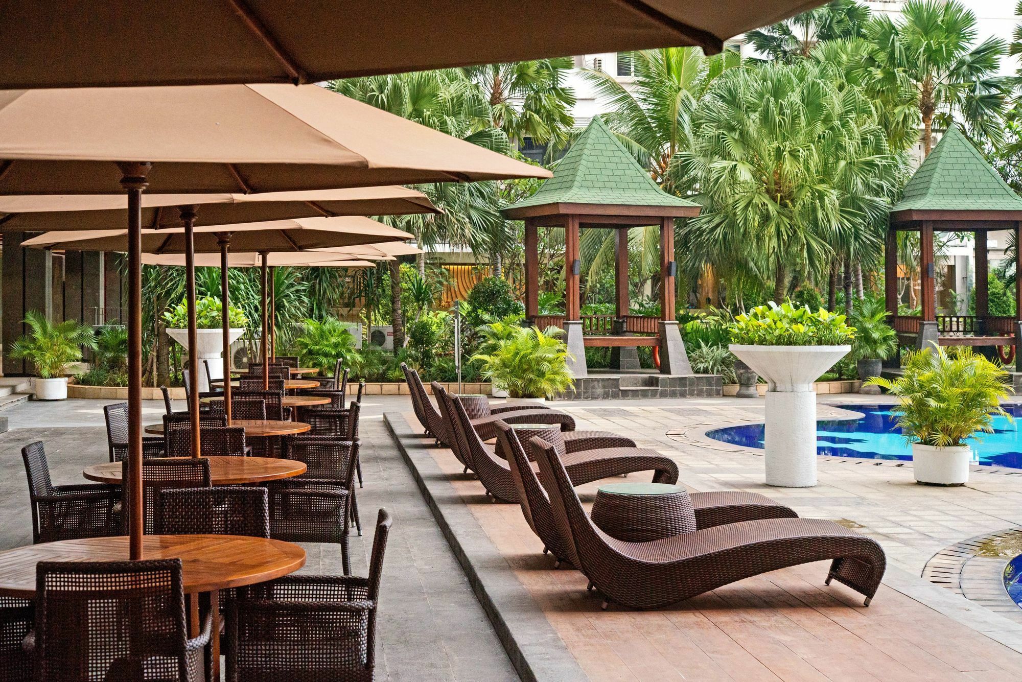 Grand Whiz Poins Simatupang Yakarta Exterior foto